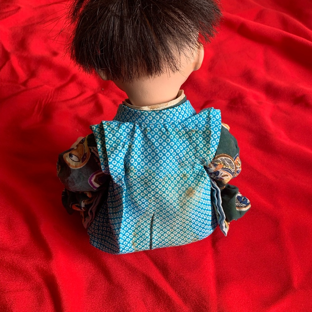 v.t.g Ichimatsu Doll with Traditional Outfit - Picture 7 of 7